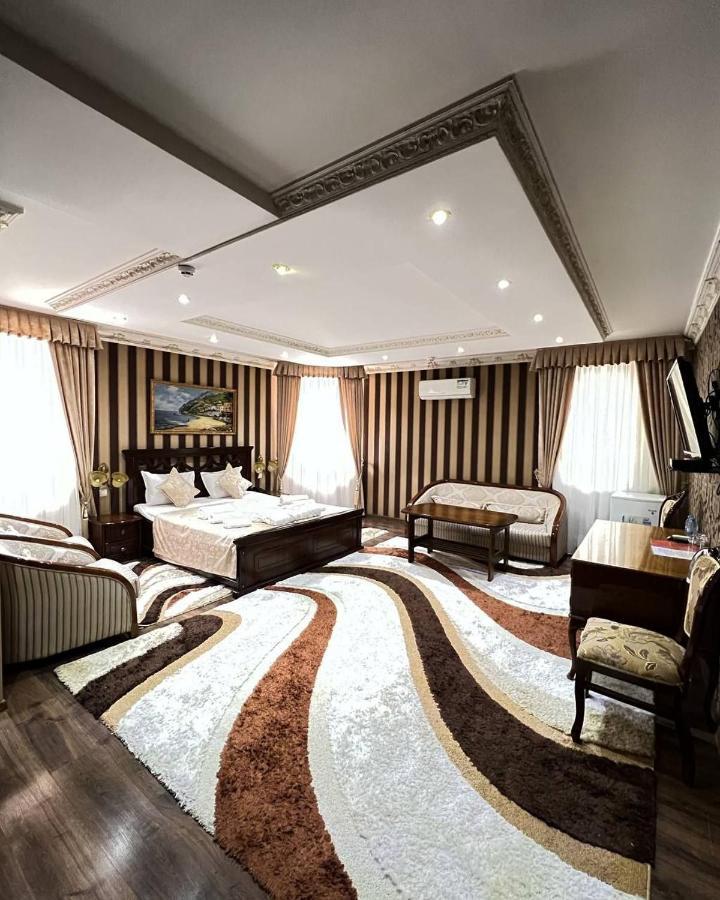 Hotel Papillon タシュケント エクステリア 写真