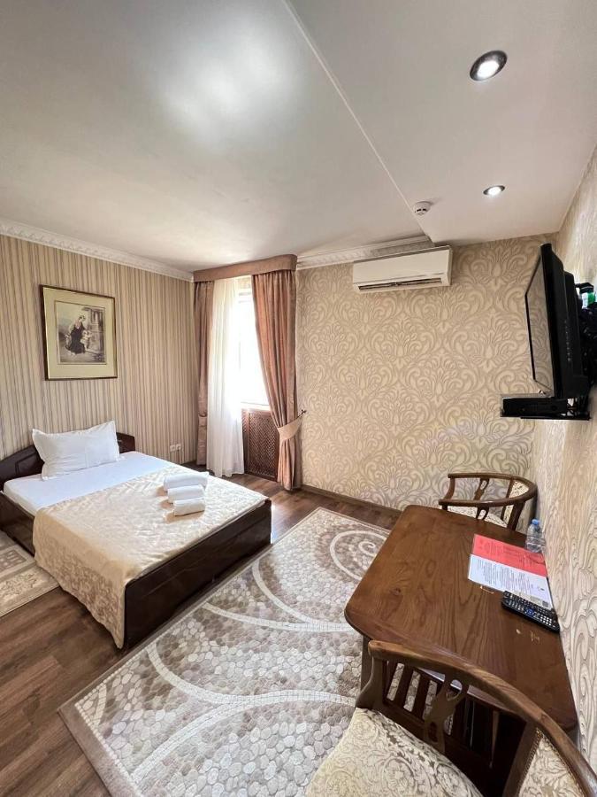 Hotel Papillon タシュケント エクステリア 写真