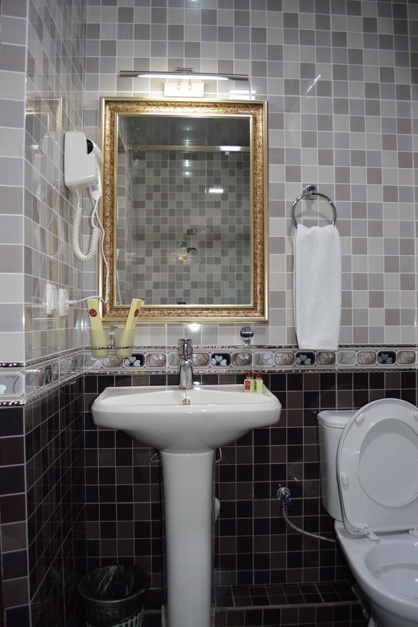 Hotel Papillon タシュケント エクステリア 写真